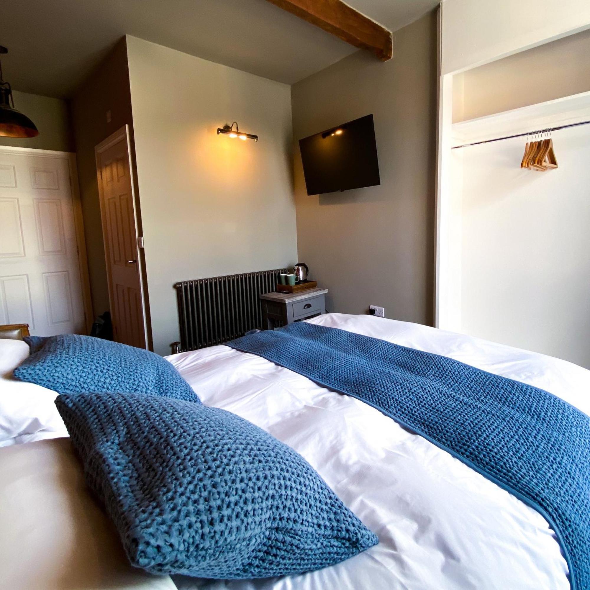 The Kings Head Inn, Home Of The Acle Steak Buitenkant foto